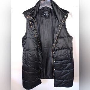 Me Jane Women's Black Quilted Vest